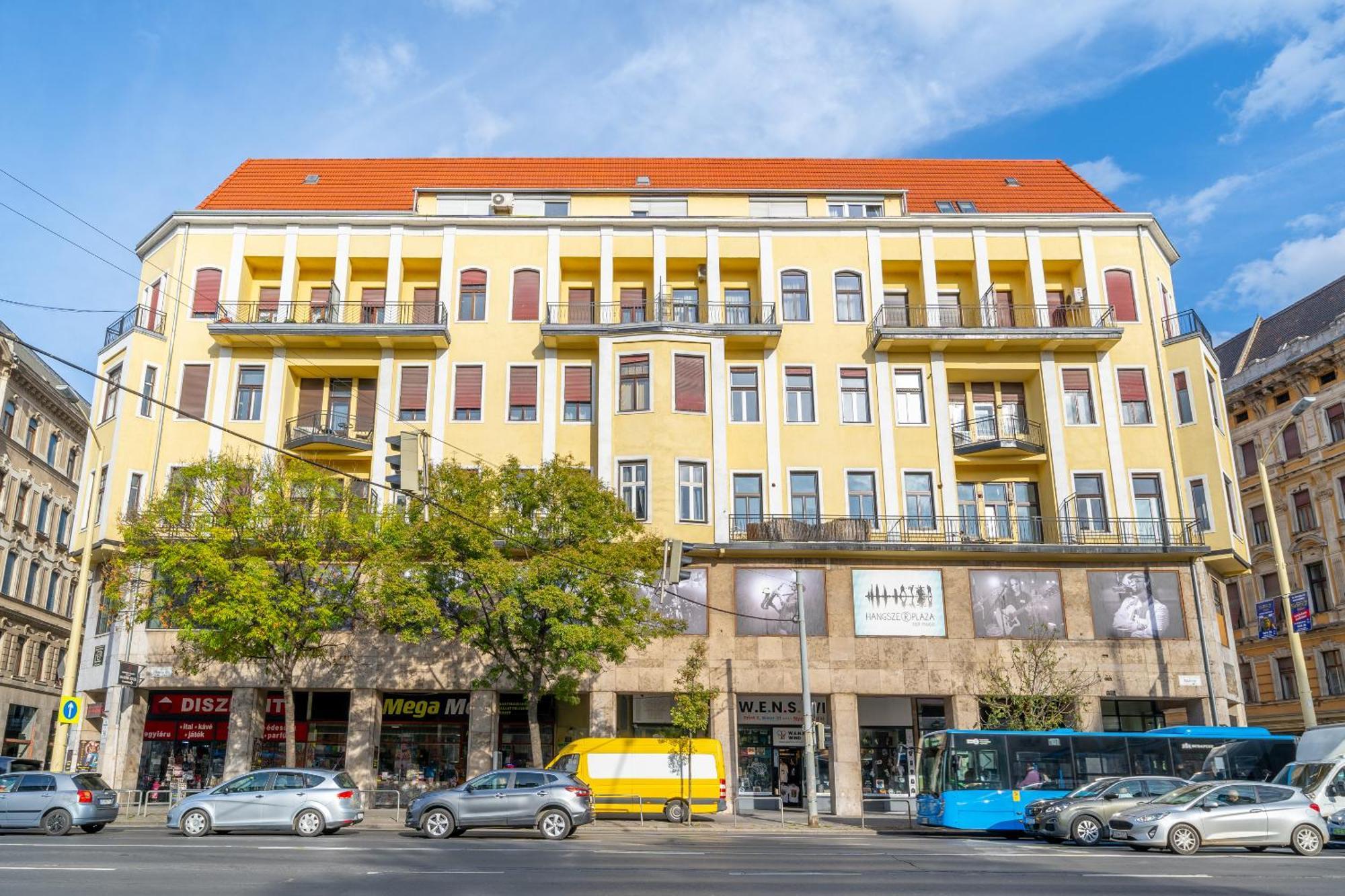 Rakoczi Stylish Entire Apartment بودابست المظهر الخارجي الصورة